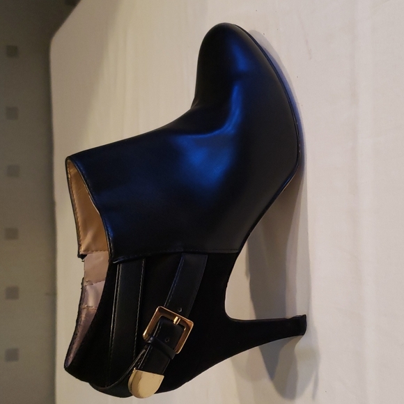 UNISA, bootie Ankle shoe Boots, Black, Size 10 - Picture 14 of 16